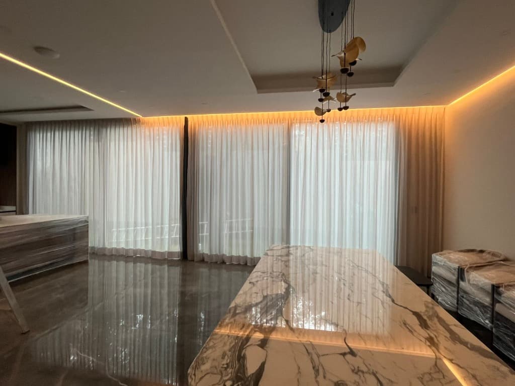 Cortinas y Persianas